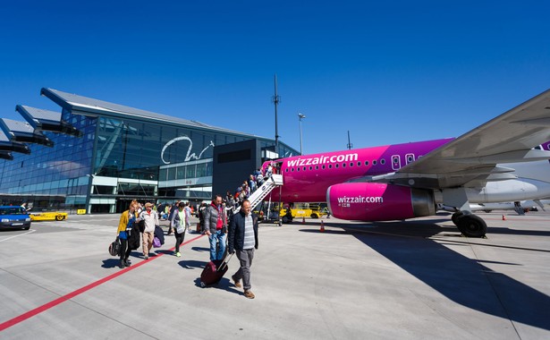 Samolot Wizz Air musiał zawrócić na lotnisko w Katowicach. Pilot źle się poczuł