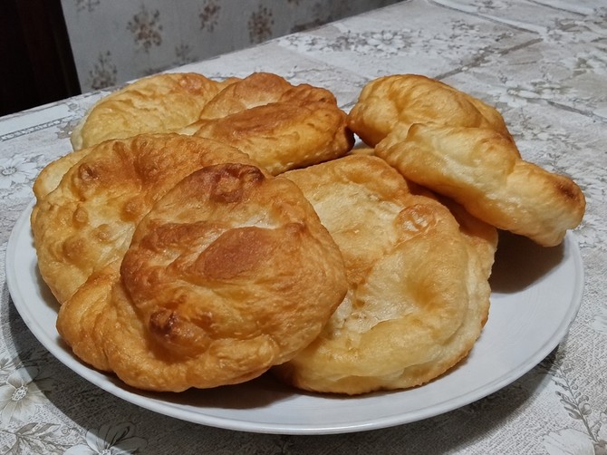 Jednostavan trik može učiniti da domaće mekike budu mekše, vazdušastije i duže sveže