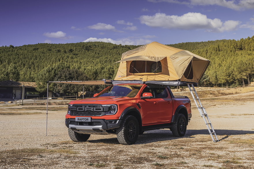 Klienci Forda będą mogli zamówić do Rangera liczne akcesoria, m.in. namiot dachowy formy ARB.