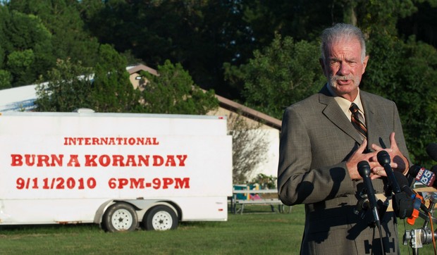 72542_pastor-spaljivanje-kurana-afp