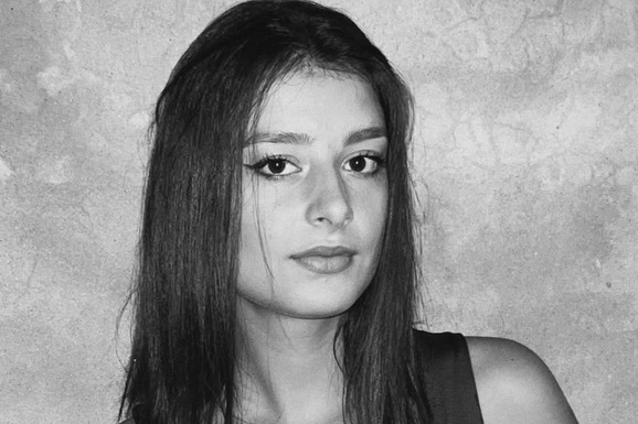 "ODE NA LEPŠE MESTO, KOD MAJKE" Valentina (22) umrla nakon što ju je auto pokosio na pešačkom, vozač uhapšen (FOTO)