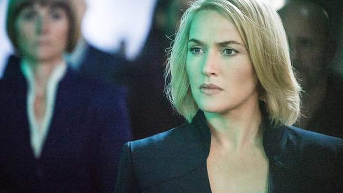 <strong>Możemy obejrzeć pierwsze zdjęcie Kate Winslet z planu filmu "Divergent" Neila Burgera.</strong>