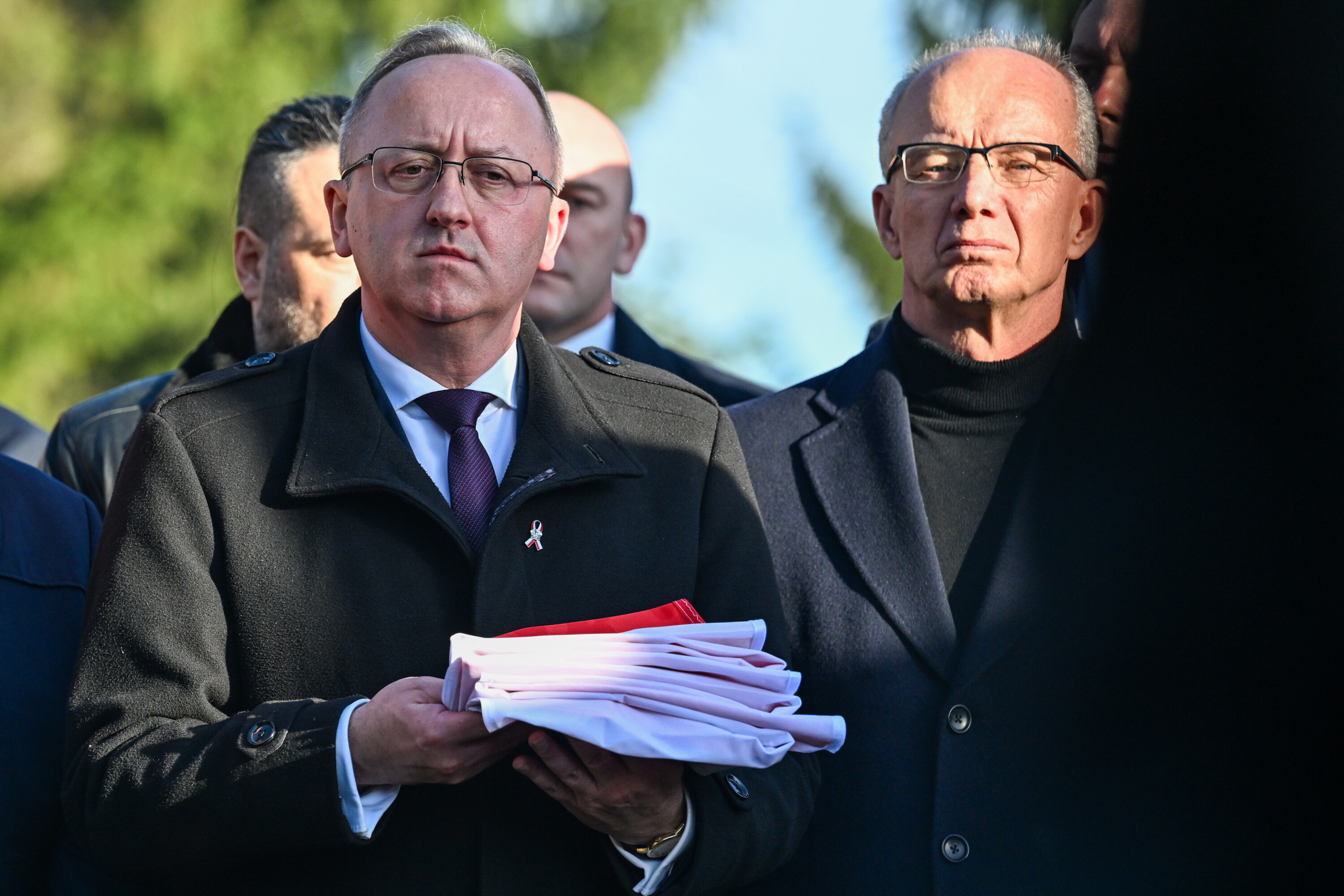 Pochowano żołnierzy z Lwowa. IPN: z 26 wniosków o ekshumacje - tylko 1