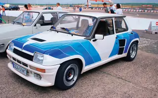 Renault 5 Turbo - z archiwum Auto Świata