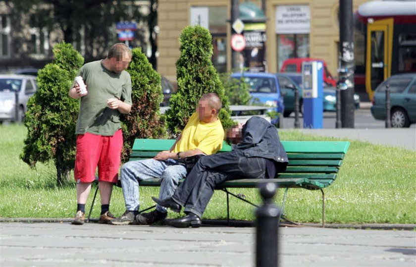 Menele rządzą miastem, a strażnicy gnębią kierowców