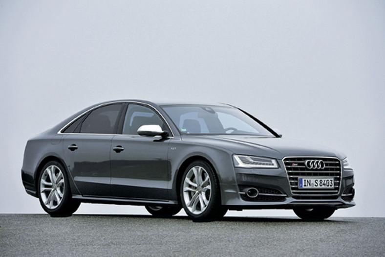 Audi S8 4.0 TFSI Quattro 520 KM (aut.)