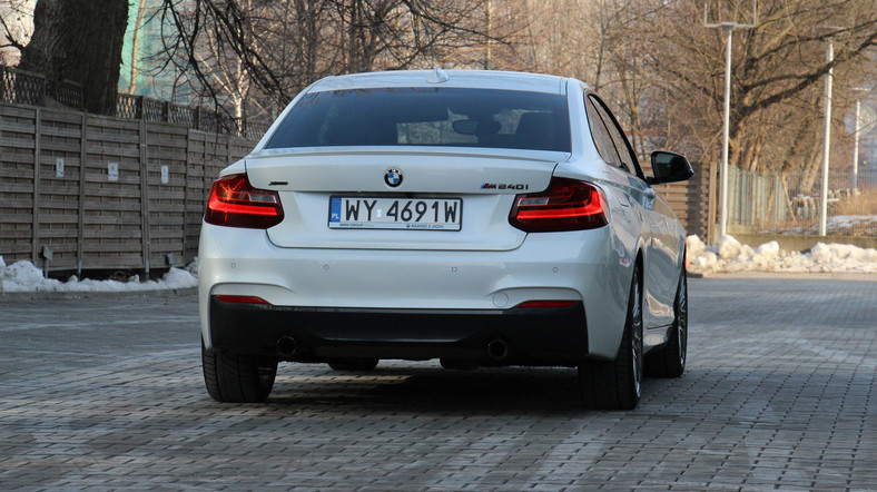 BMW M240i xDrive Coupe