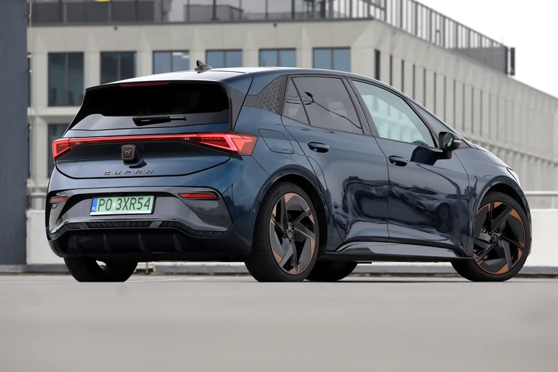 Cupra Born 58 kWh e-Boost (2022 r.)