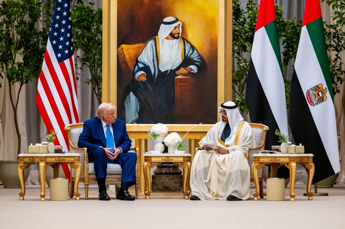 Donald Trump oświadczył w piątek w Abu Zabi, że kończy podróż po Bliskim Wschodzie i wraca do USA