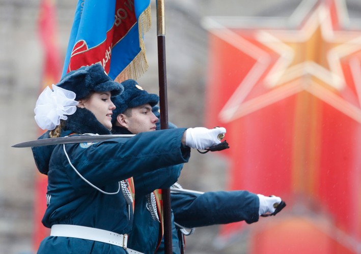 Historyczna parada w Moskwie. Rosjanie świętują 73. rocznicę bitwy o Moskwę