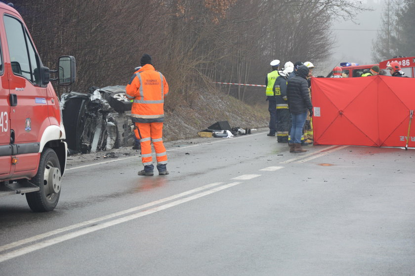 Makabryczny Wypadek Pod Żukowem Nie żyją Dwie Osoby