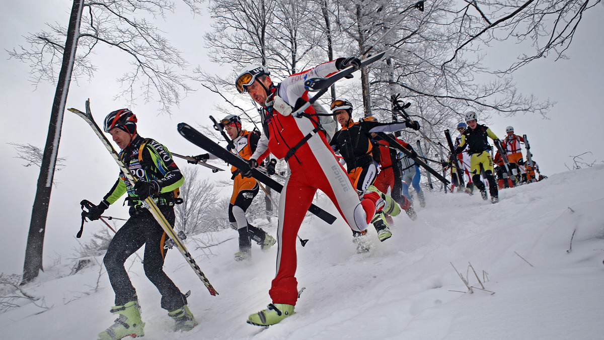 W niedzielę 7 marca 2010 roku w malowniczo położonej Zawoi, w Paśmie Policy, odbyły się V Otwarte Zawody Skitourowe o Puchar Polar Sportu, które w tym roku stanowiły jedną z edycji Pucharu Polski Amatorów w Narciarstwie Wysokogórskim Berghaus Cup.