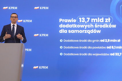 Morawiecki: co najmniej 2,8 mln zł dla każdej gminy