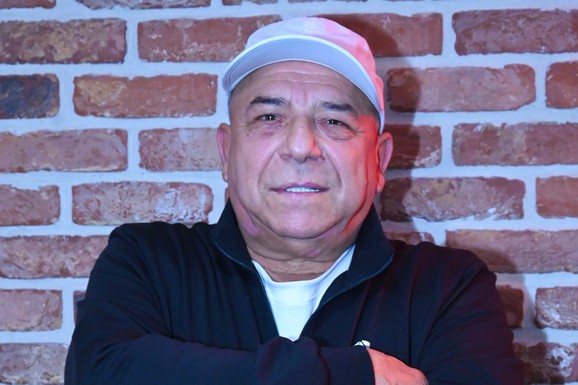 "ZABORAVIO JE I NA MENE I NA DECU!" Hasan Dudić šokiran zbog VRELE AKCIJE sina Mikija u Eliti: Bez dlake na jeziku o Sari, a evo koga priželjkuje u rijalitiju