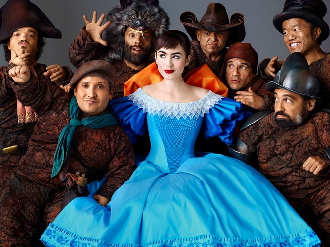 Królewna Śnieżka w wersji Lily Collins ma być bliska bohaterce baśni braci Grimm / foto Jan Thijs. © 2011 Relativity Media, LLC. All Rights Reserved