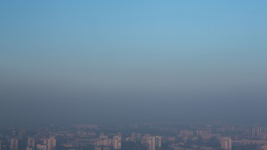 Smog nad Krakowem. Widok z kopca Kościuszki