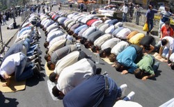 Islamofobia i Polska jako przedmurze chrześcijaństwa. Czym się skończy taka polityka?