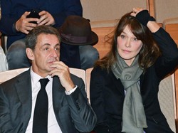 Dawno niewidziana Carla Bruni znowu zaskoczyła wyglądem twarzy... FOTO