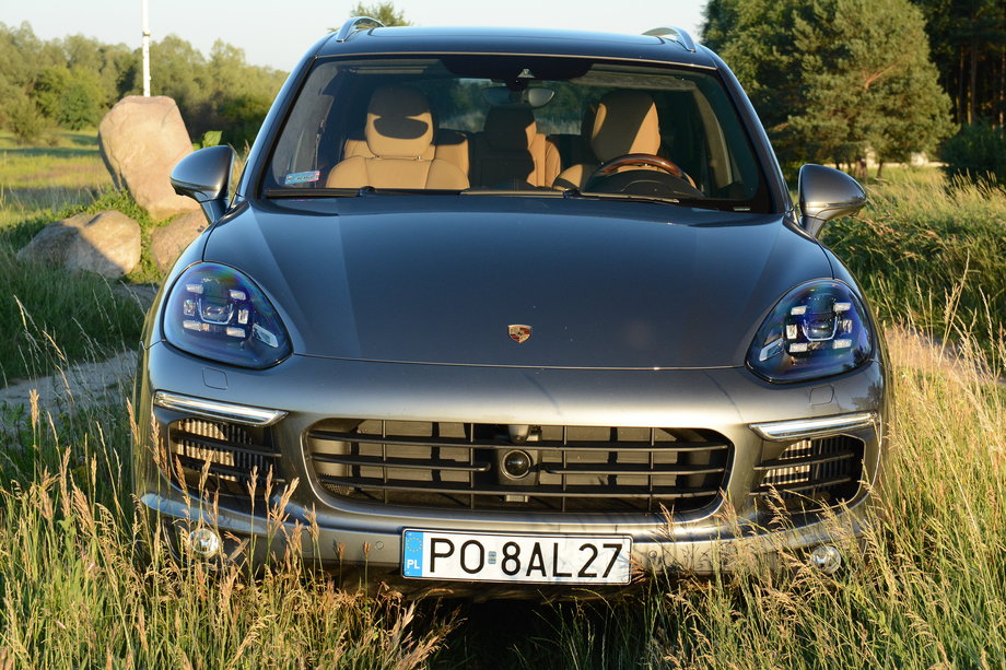 Porsche Cayenne S - szybki, luksusowy i ... bardzo drogi (3)