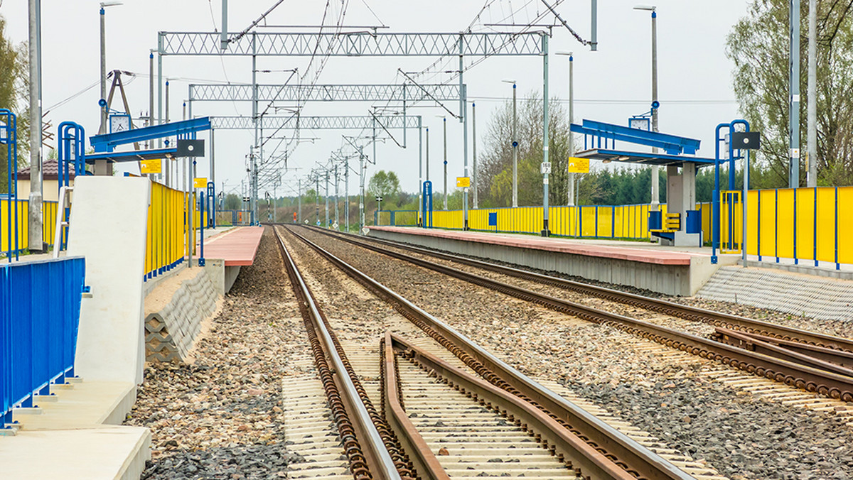 Ponad 120 kilometrów torów kolejowych, 25 peronów i 10 przejazdów kolejowo-drogowych – to inwestycje, które zostały zrealizowane przez Polskie Linie Kolejowe w okolicach Działdowa.
