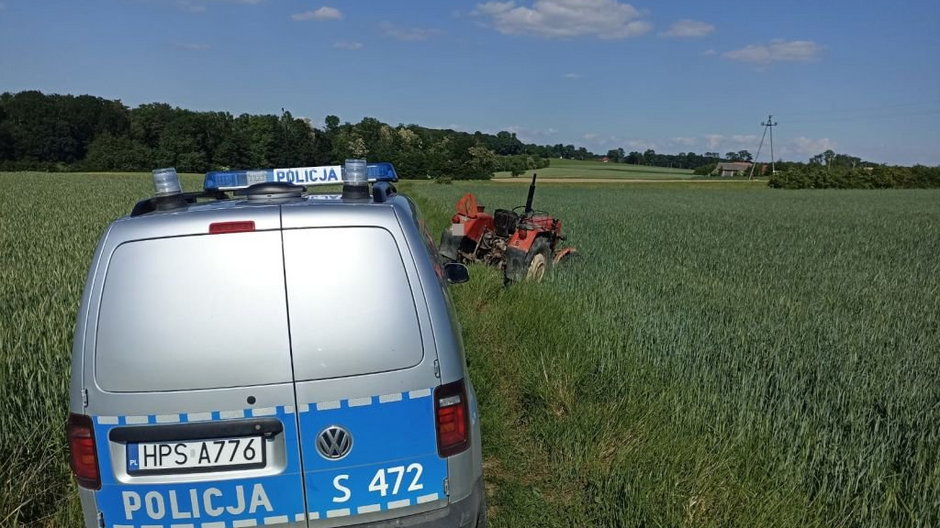 Pijany traktorzysta uciekał przed policją