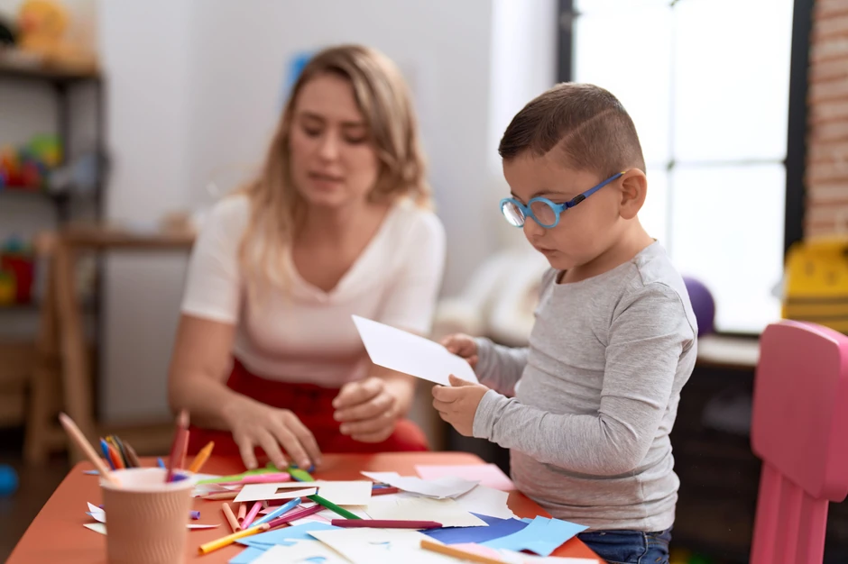 Vaspitačica, ilustracija