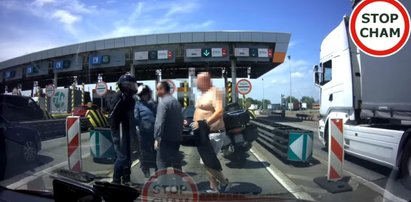 Bójka na... autostradzie pod Wrocławiem! Ten film naprawdę szokuje