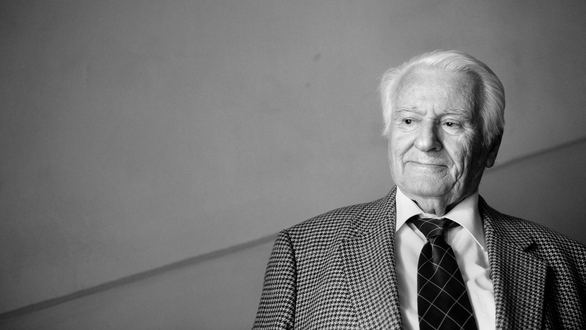 Dragoljub Mićunović