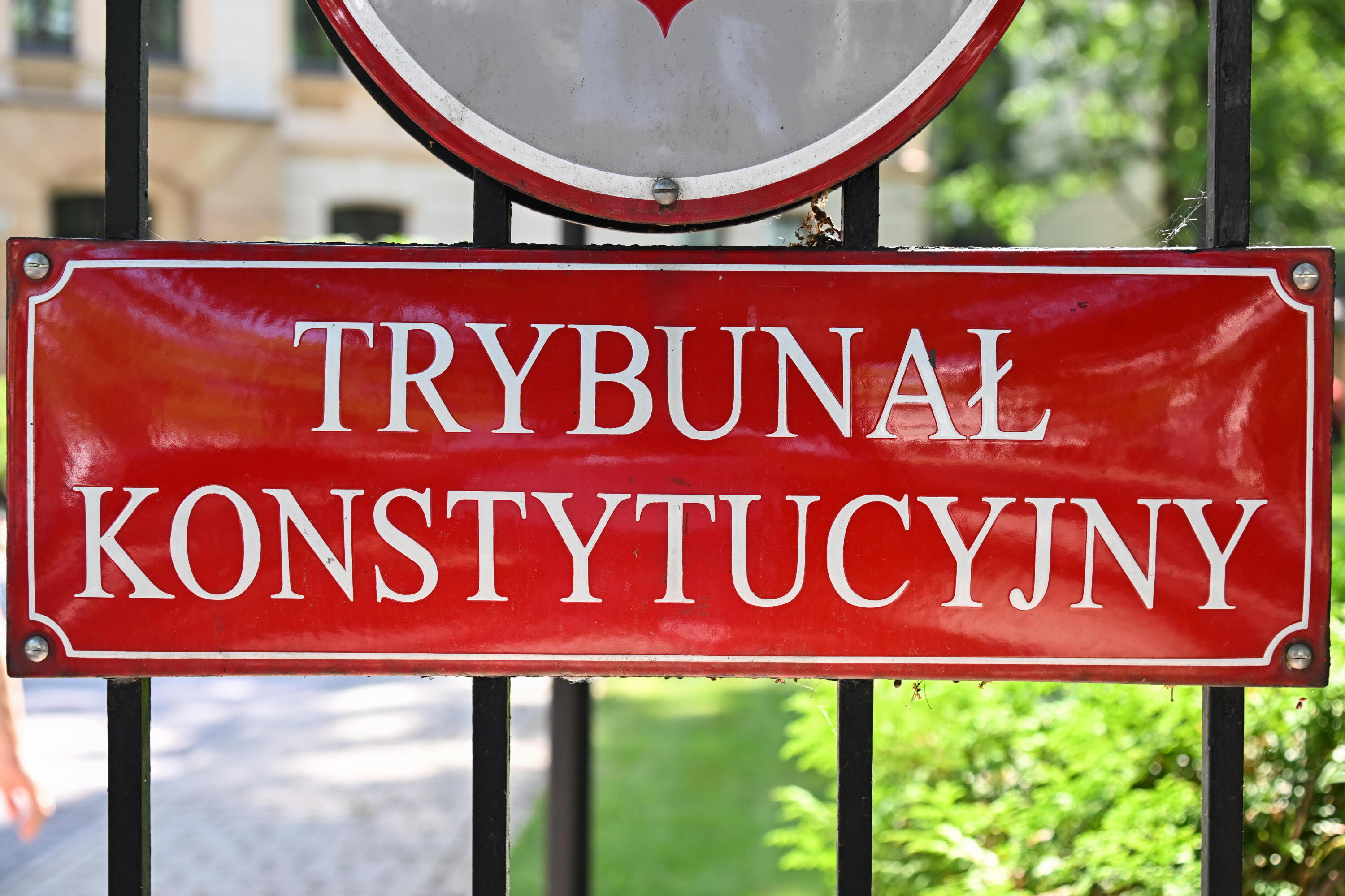 TK: Przepis o 11 sędziach w pełnym składzie niekonstytucyjny