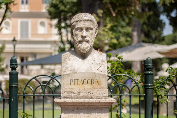 Twierdzenie Pitagorasa nie jest Pitagorasa? Zaskakujące ustalenia badacza