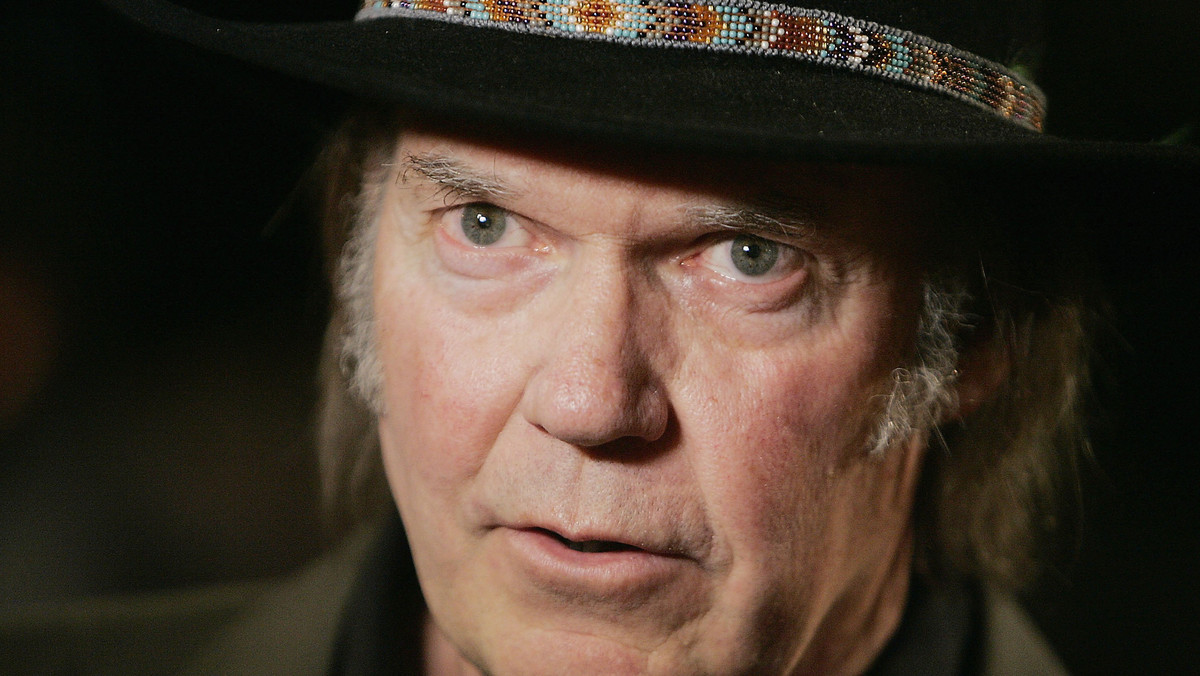 Mimo 66 lat na karku, Neil Young ani myśli zwolnić tempa. Dwie nowe płyty, film dokumentujący trasę koncertową i pierwsza książka jego autorstwa - to tylko wycinek planów sławnego rockmana na ten rok.