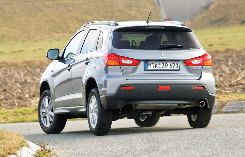 Skoda Yeti kontra Suzuki Grand Vitara i Mitsubishi ASX: suv-y na tropach Yeti