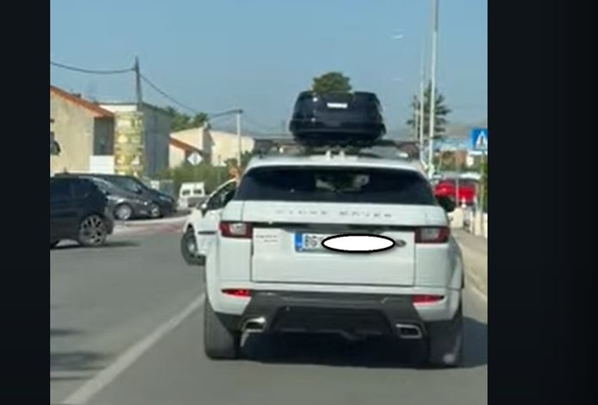 Rendž Rover u Kaštelima