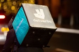 Brytyjskie Deliveroo zebrało 575 mln dol. finansowania. Inwestorom przewodził Amazon