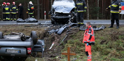 Polacy jadą po śmierć. 22-latek zginął przed krzyżem!