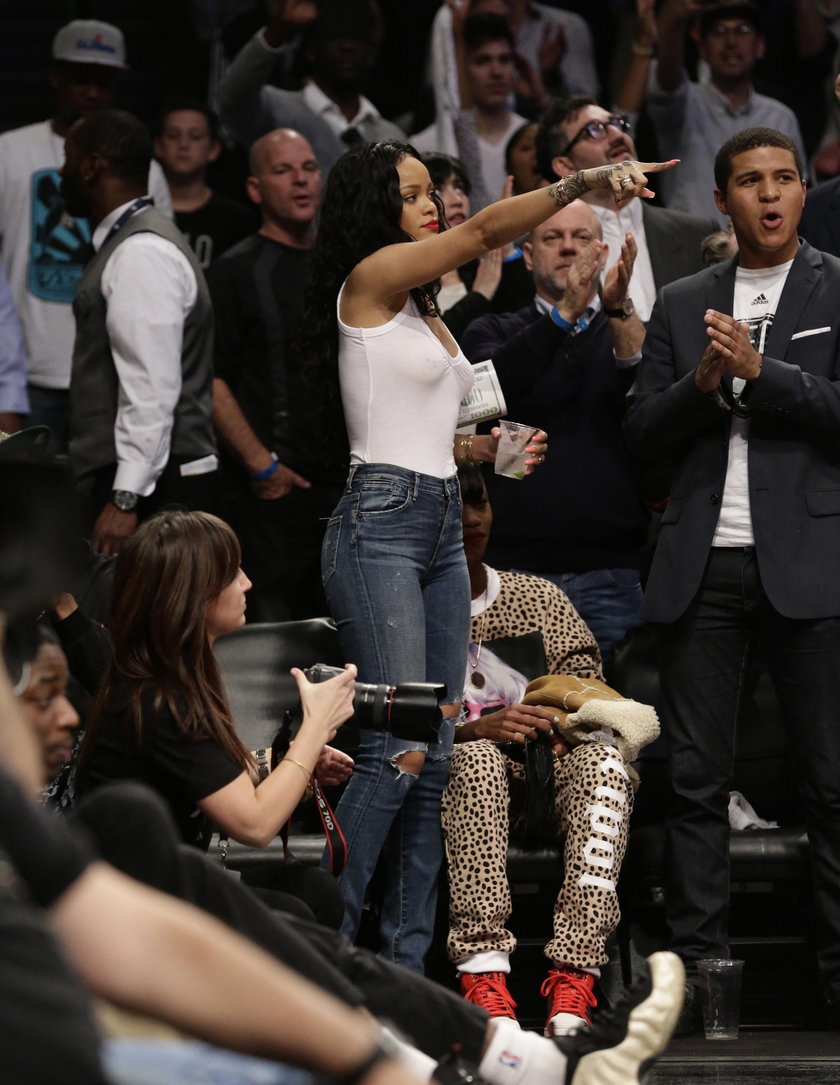 Rihanna na meczu koszykówki w Nowym Jorku 