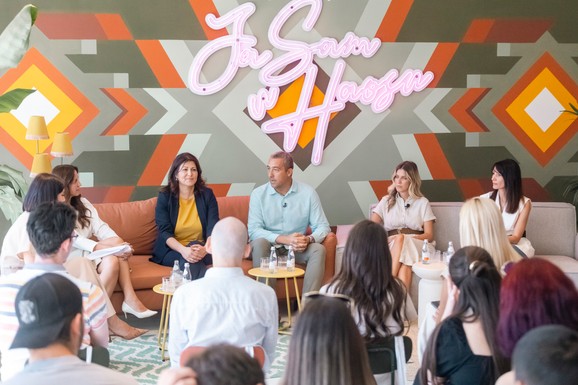 Održane panel diskusije “Nova era zaposlenja”: Fleksibilnost i individualan pristup ključni za opstanak