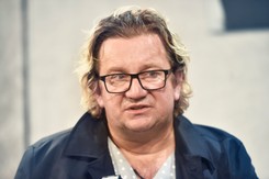 Nie tylko 'Ranczo'. Paweł Królikowski zagrał w przebojowym serialu TVP różne role