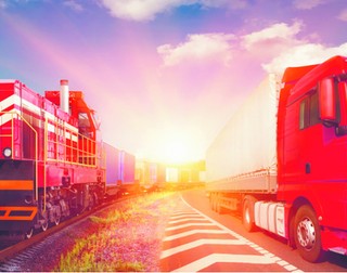 Spedycja: Miliardy na nowe tiry