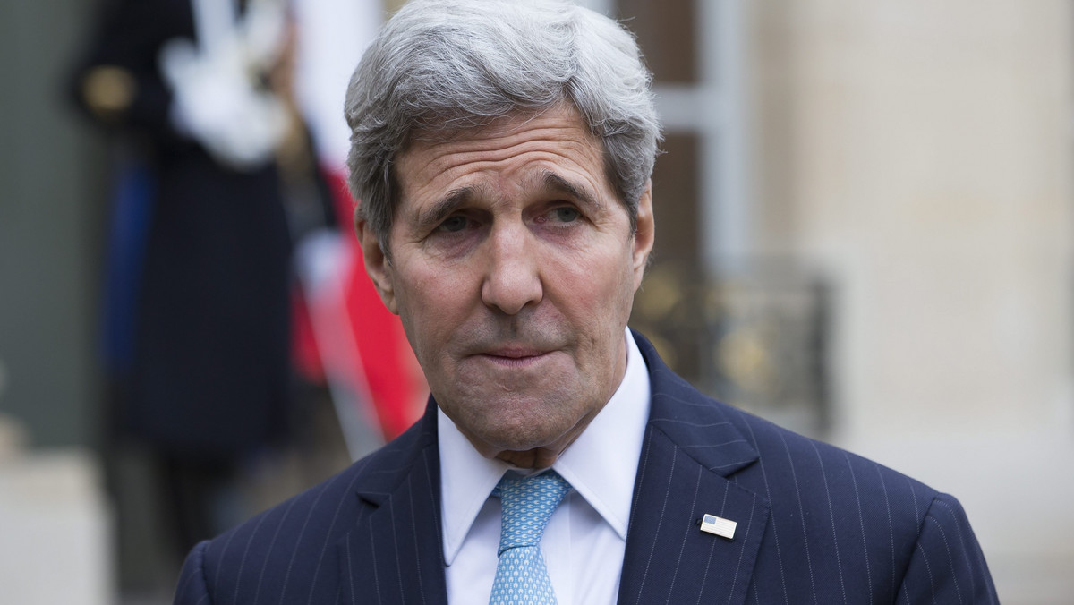 Szef amerykańskiej dyplomacji John Kerry poinformował we wtorek, że USA i Turcja pracują wspólnie nad procesem zamykania północnej granicy Syrii, który jest bliski końca; do uszczelnienia pozostało 98 km.