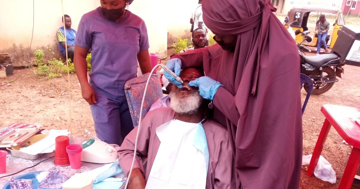 300 Enugu Muslims get free dental care ahead of Ramadan fasting - Vimarsana News
