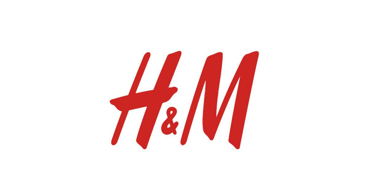Óriási a botrány a H&M körül - Egy pulóver miatt kerültek kínos helyzetbe