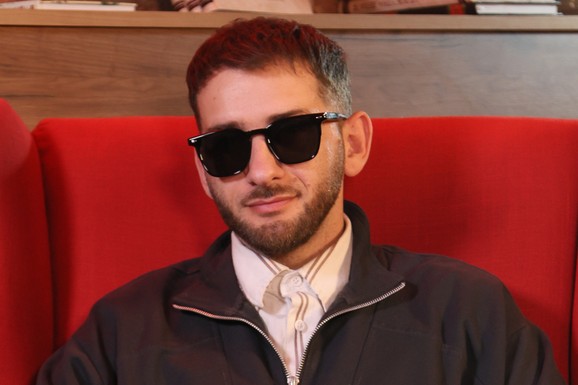 "UMORIO SAM SE OD SVEGA" Najbolji prijatelj Lune Đogani progovorio o emotivnom životu! Pevač iznenadio priznanjem: "Razmišljam da odem kod PSIHOTERAPEUTA"