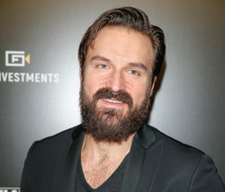 Piotr Stramowski na premierze "Bad Boya": Patryk Vega nie robi filmów o inteligencji [WIDEO]