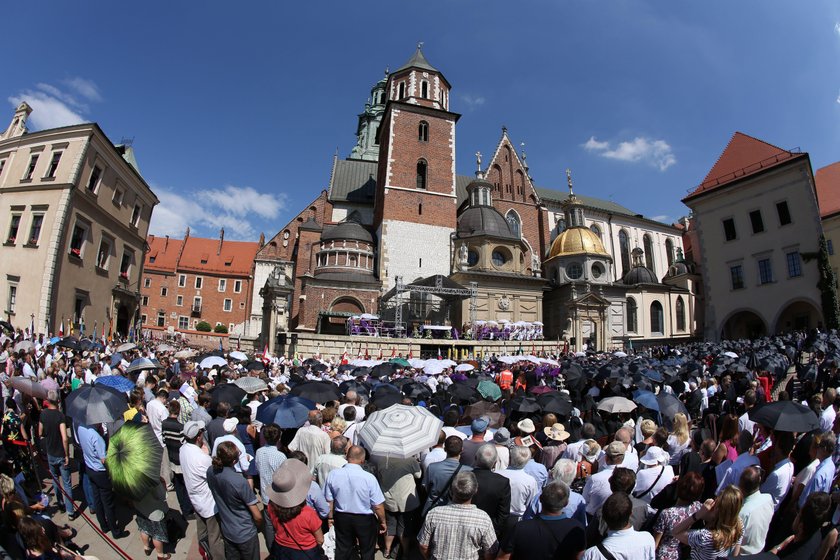 Ostatnia droga kard. Franciszka Macharskiego