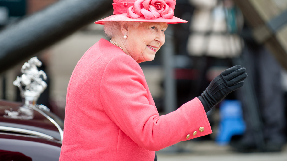 Królowa Elżbieta II ma problemy z poruszaniem się. Sprawa jest poważna