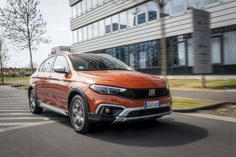 Fiat Tipo Cross – 2021 rok