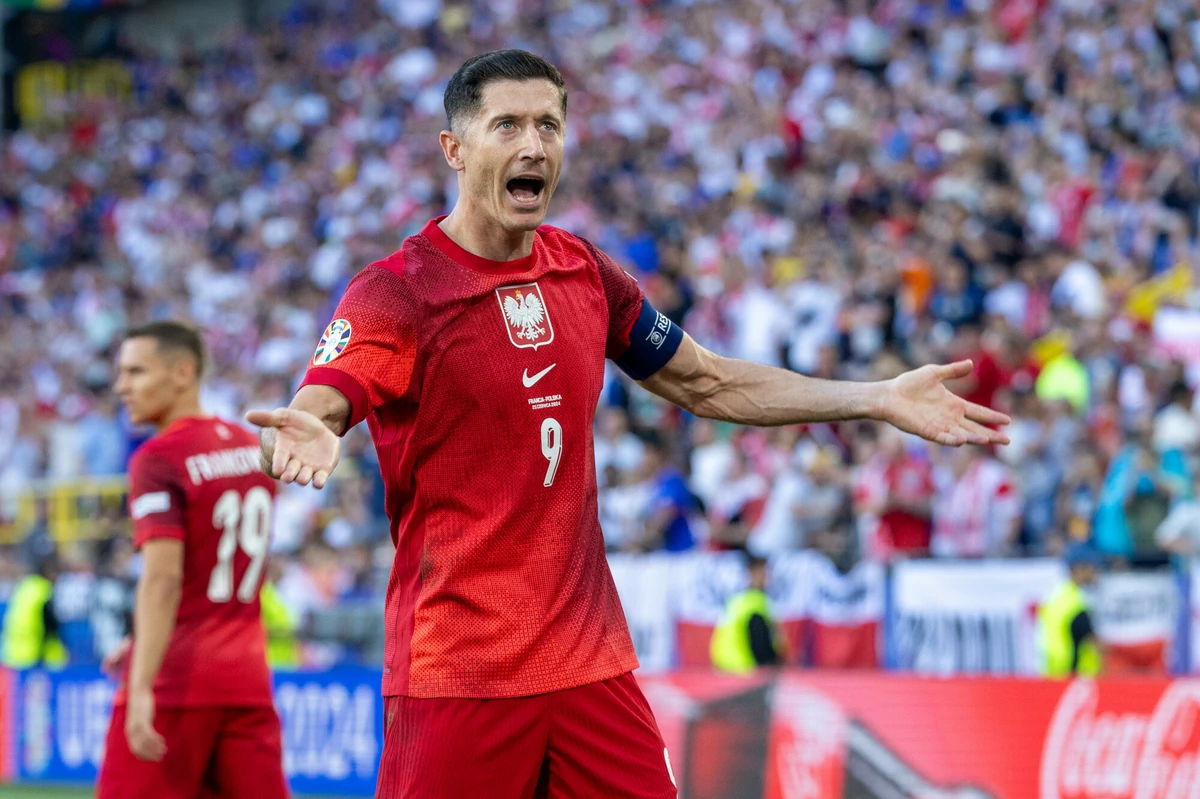  Robert Lewandowski kupił dyplom wyższej uczelni? Poważne oskarżenie ze strony świadka