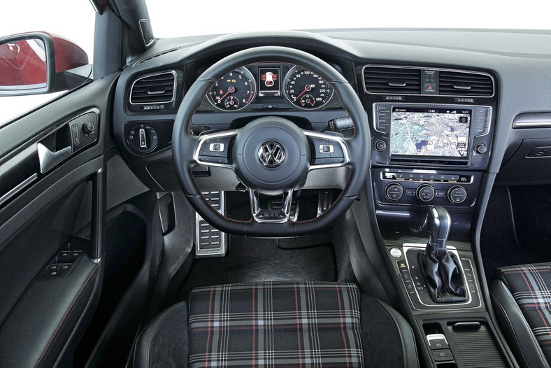 Kokpit Volkswagena Golfa GTI
