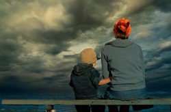 Dziecko boi się burzy? To może zwiastować problemy z przyszłym życiu